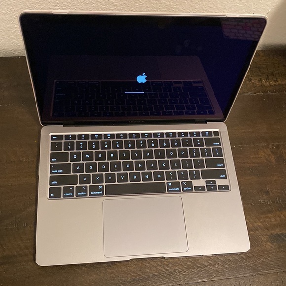 MacBook Air 13 - Picture 3 of 5